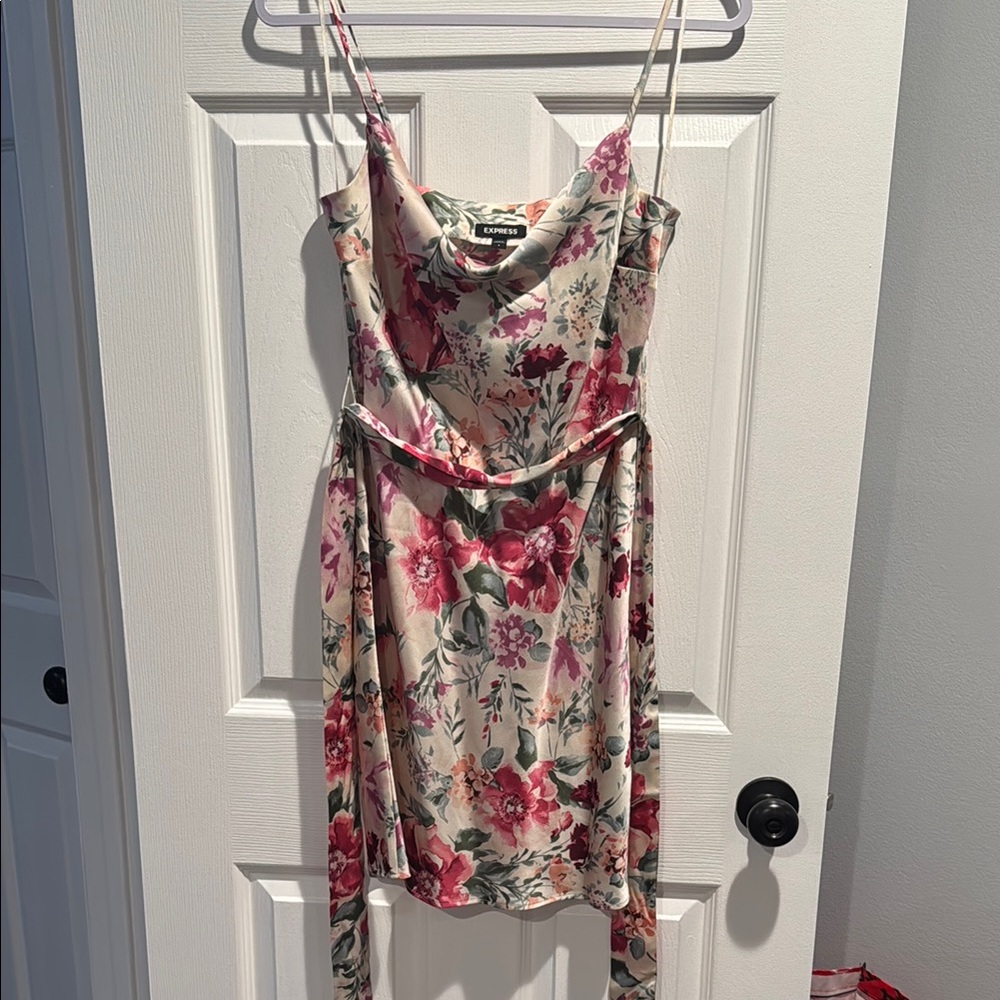 White and Pink Mini Sundress with Spaghetti Straps for Wedding Guest